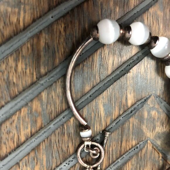 White and Silver Ombre Bracelet Beaded - Picture 2 of 8